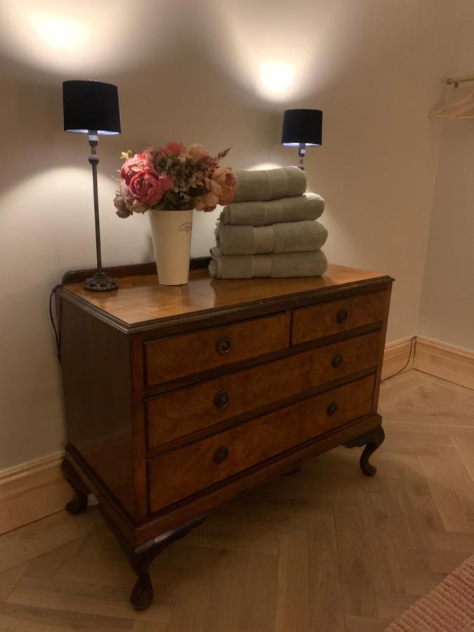 Private Apartment - 3 Bedrooms Harrogate Luaran gambar