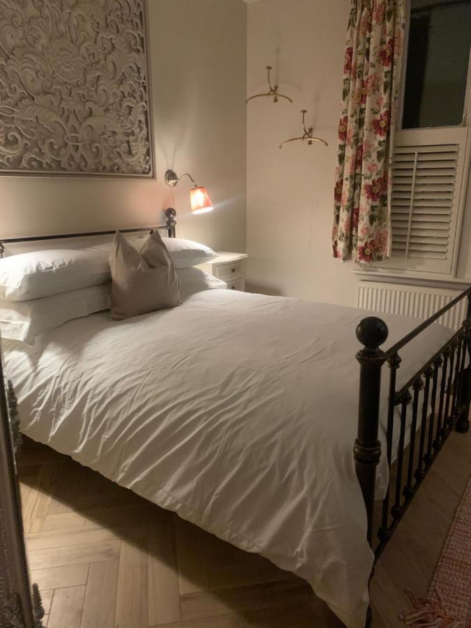 Private Apartment - 3 Bedrooms Harrogate Luaran gambar