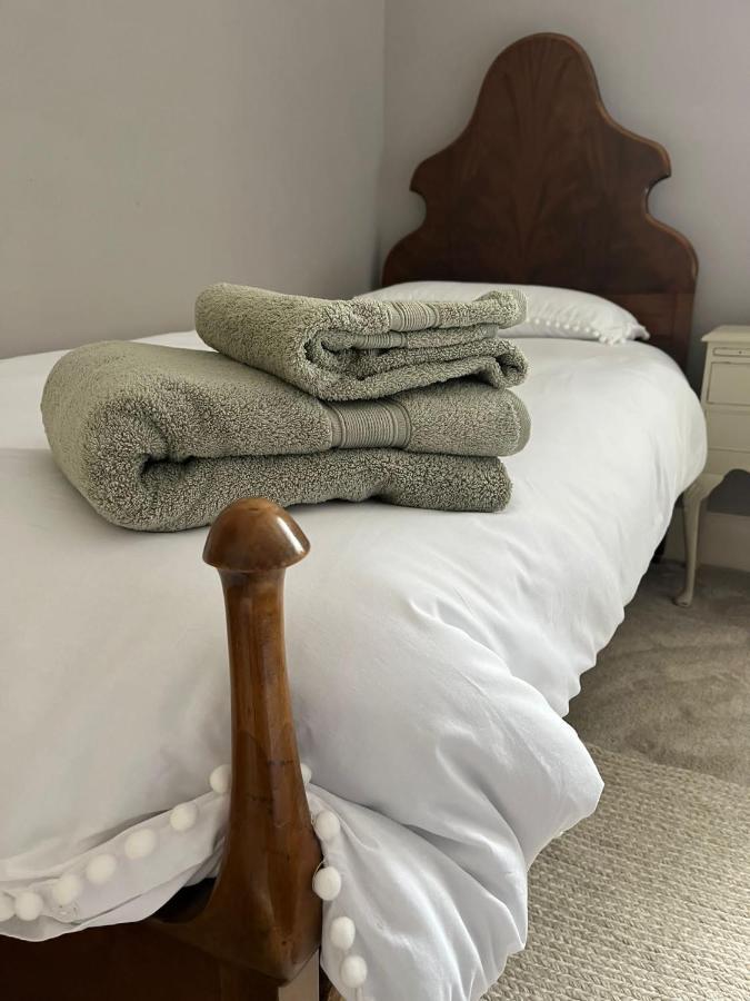 Private Apartment - 3 Bedrooms Harrogate Luaran gambar